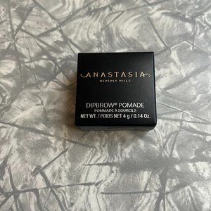 Anastasia DIPBROW® Pomade - Medium Brown
